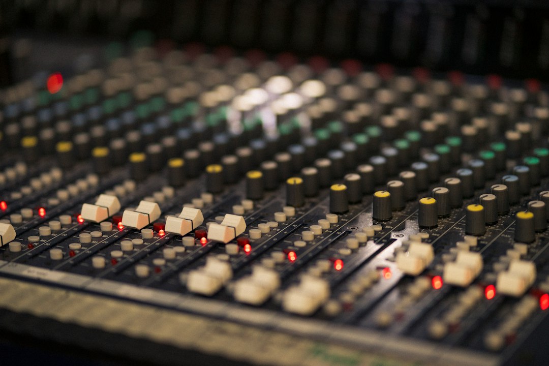 Master Gain Staging for Podcast Recordings: Interface Preamp Noise and Headroom technical architecture diagram