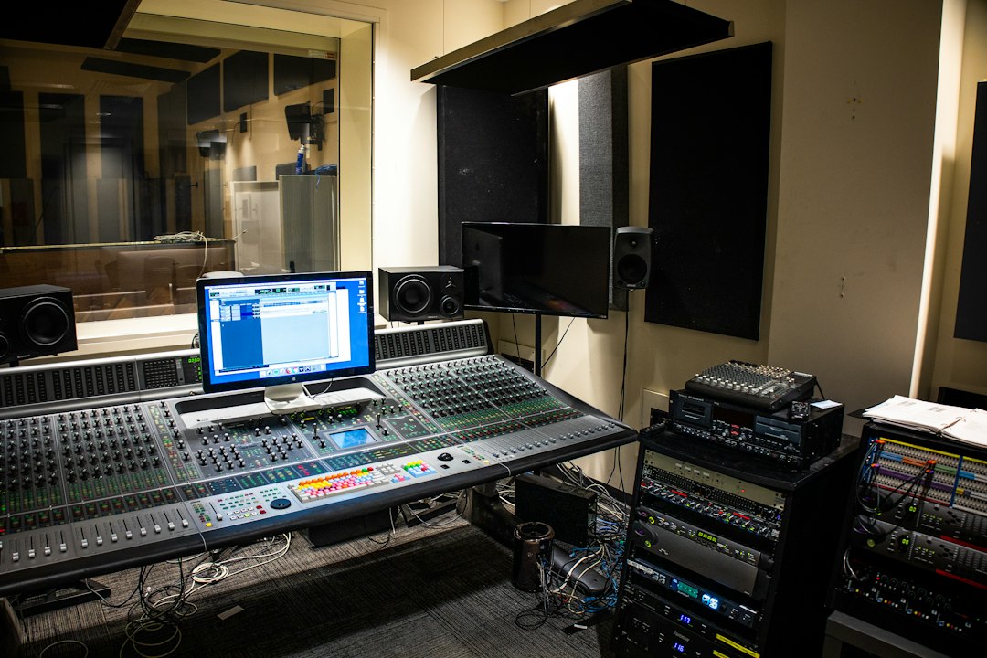 Audio Interface Latency: Direct Hardware Monitoring vs DAW Buffer Settings operational verification and field audit