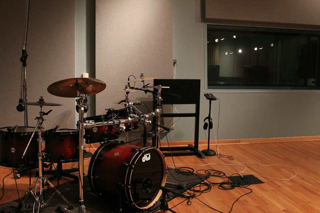 Eliminating Low-End Rumble and Plosives: Boom Arm Isolation and High-Pass Filters hardware assembly and wiring configuration